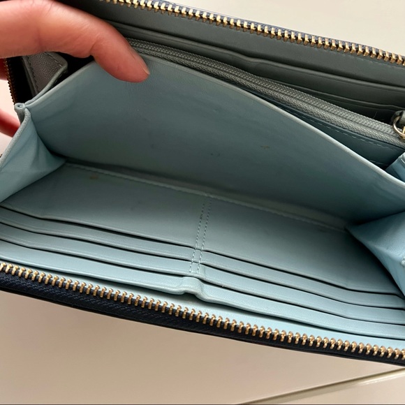 Coach Gramercy Patent Leather Wallet - Picture 3 of 5